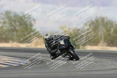 media/Nov-16-2025-Race Pace (Sun) [[8c5fa54630]]/Verified Riders/2-Turn 7 (945am)/